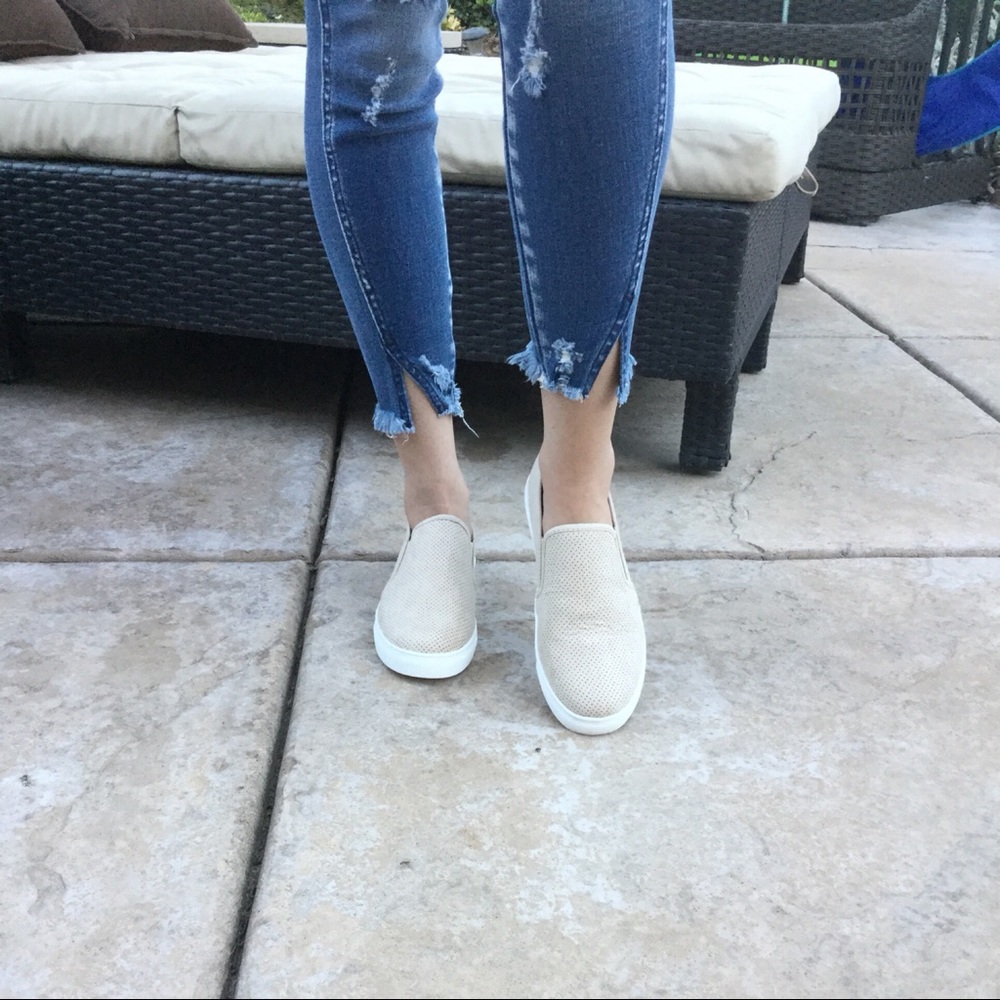ONLY 1 LEFT‼️5 🌟Perforated Slip on Sneaks - Picture 4 of 8
